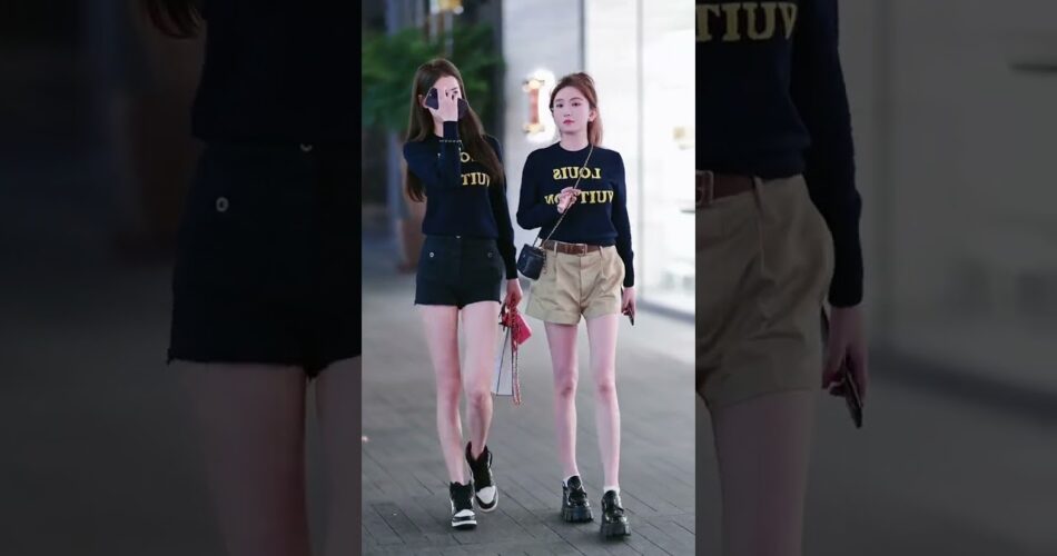 Street fashion - Beautiful Girls 🔥 #shorts